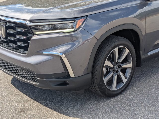 Used 2024 Honda Pilot Touring image 10