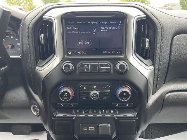Used 2022 Chevrolet Silverado 1500 LT AWD/4WD image 22