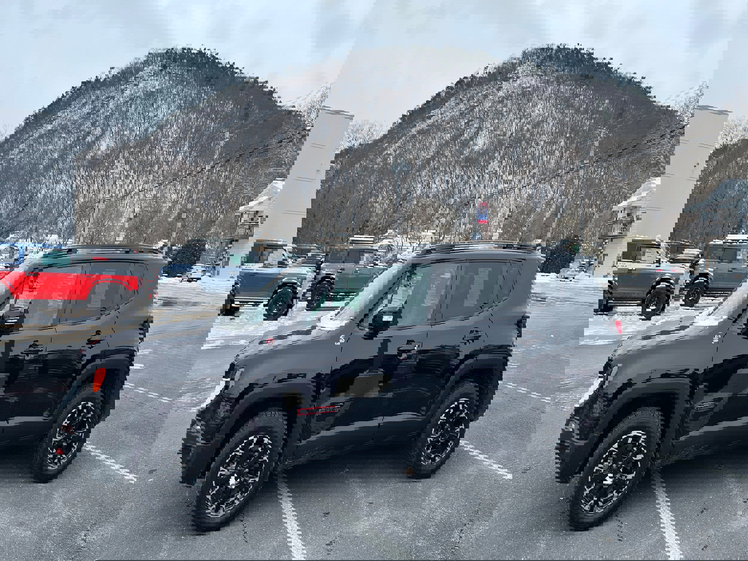 Used 2023 Jeep Renegade Trailhawk w/ Sun/Sound Group image 7