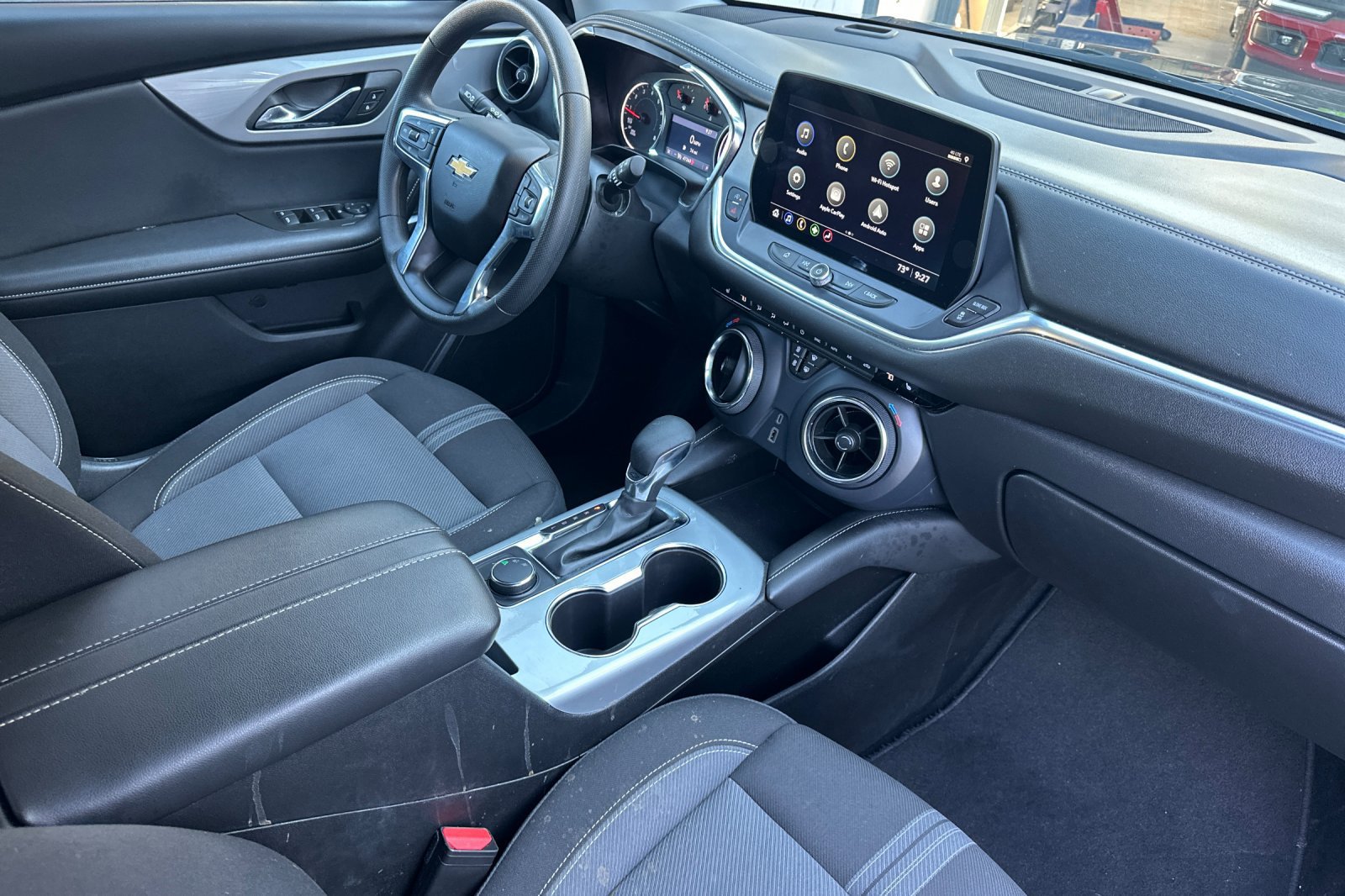 Used 2025 Chevrolet Blazer LT FWD image 15