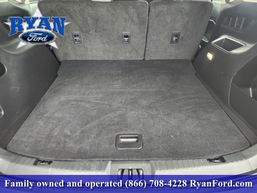 Certified 2024 Ford Edge SE image 23