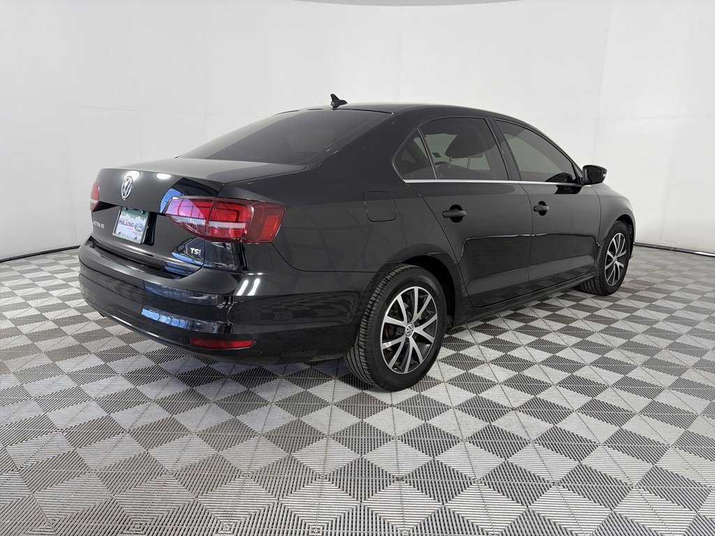Used 2018 Volkswagen Jetta SE image 5