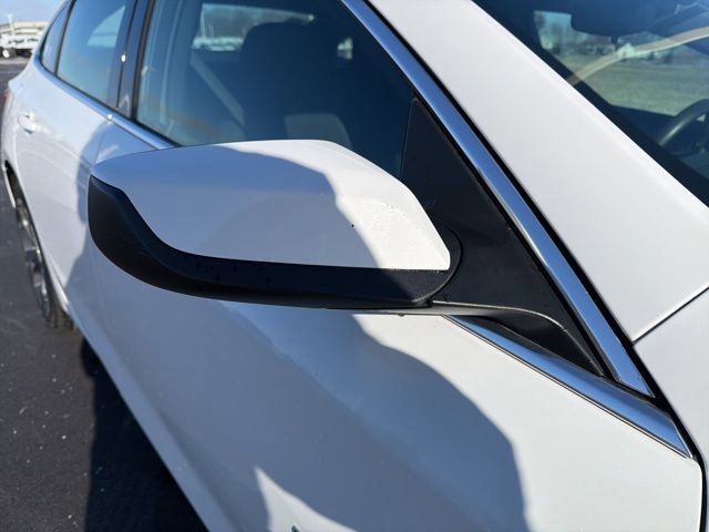 Used 2023 Chevrolet Malibu LT image 8