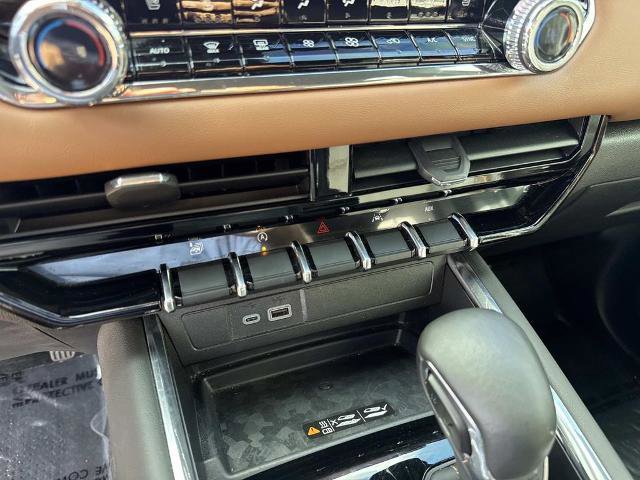 Used 2025 GMC Canyon AT4 w/ AT4 Premium Package image 27