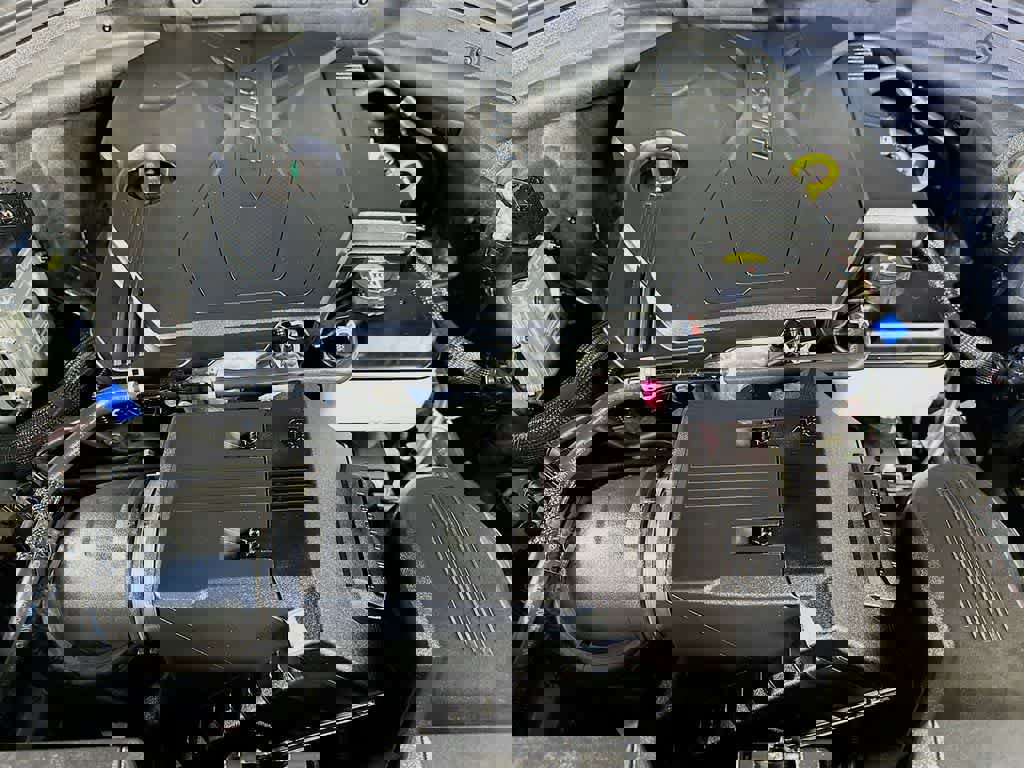 Used 2025 Genesis GV70 2.5T image 12