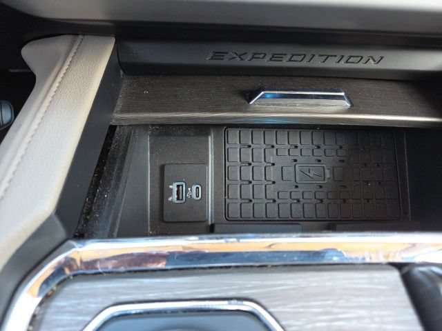 Certified 2024 Ford Expedition Max Limited RWD image 35