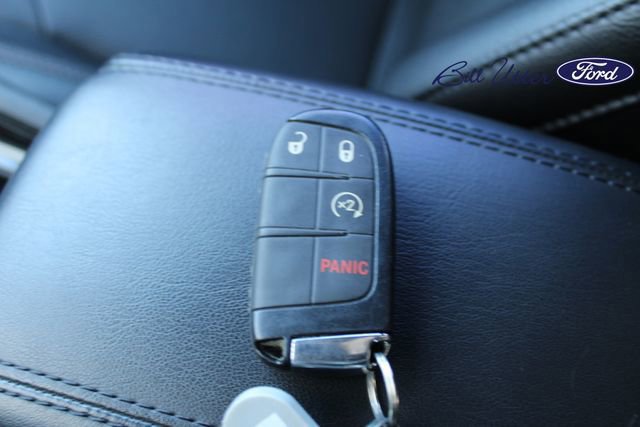 Used 2023 Jeep Compass Latitude image 25