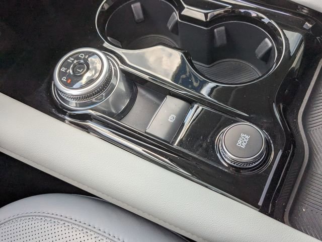 Certified 2025 Ford Explorer Platinum w/ Ultimate Package image 20