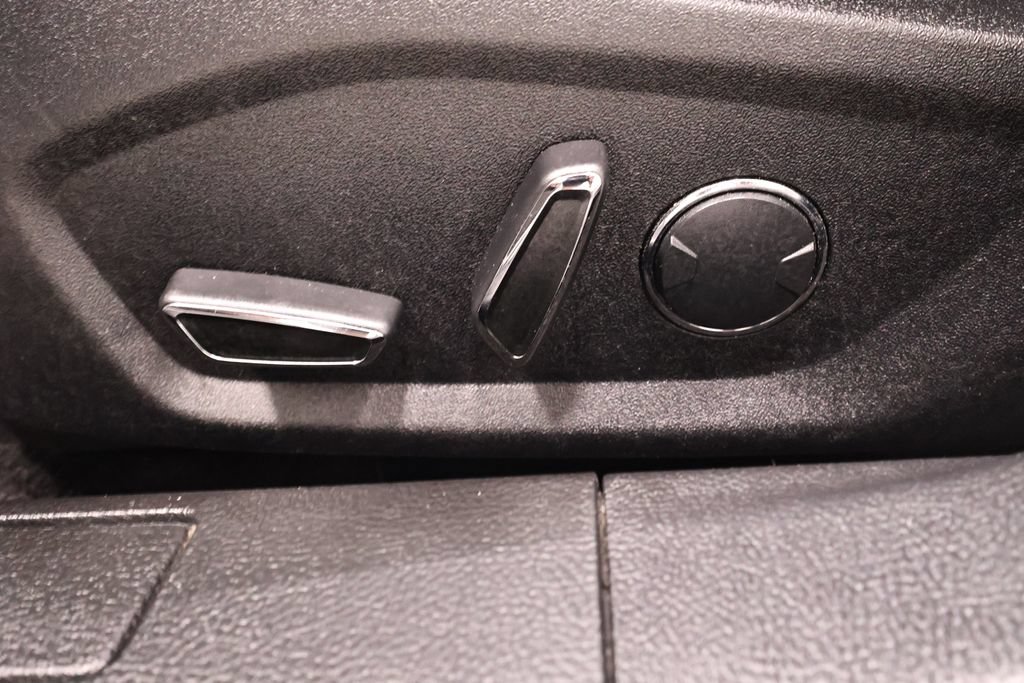 Certified 2018 Ford Fusion SE FWD image 14
