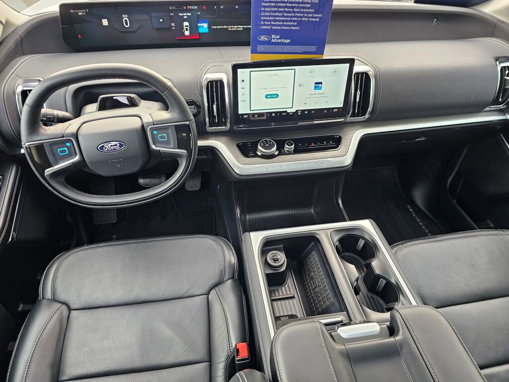 Certified 2025 Ford Expedition Max Platinum image 16