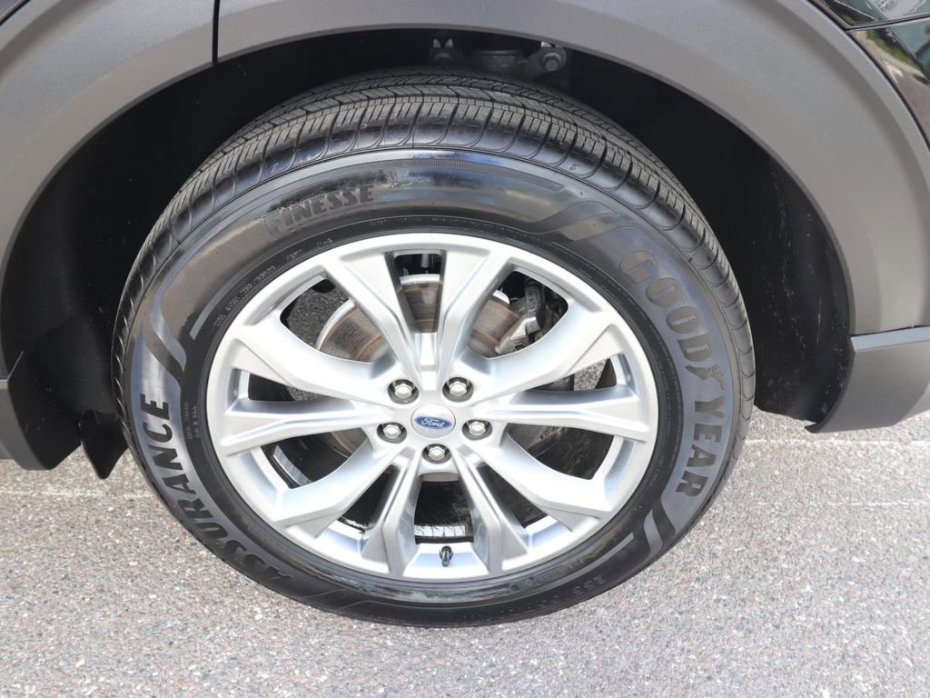 Certified 2021 Ford Explorer Limited w/ Equipment Group 301A image 27