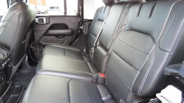 Used 2023 Jeep Wrangler Unlimited Sahara w/ Cold Weather Group image 6