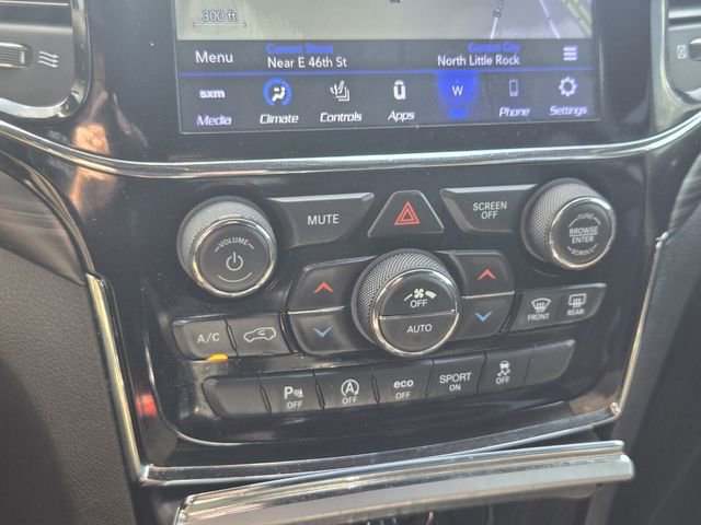 Used 2020 Jeep Grand Cherokee Altitude image 23