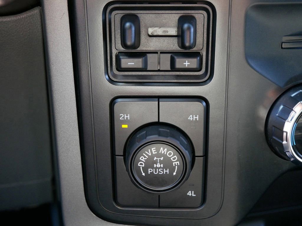 Certified 2022 Ford F150 XLT w/ Equipment Group 302A High image 24