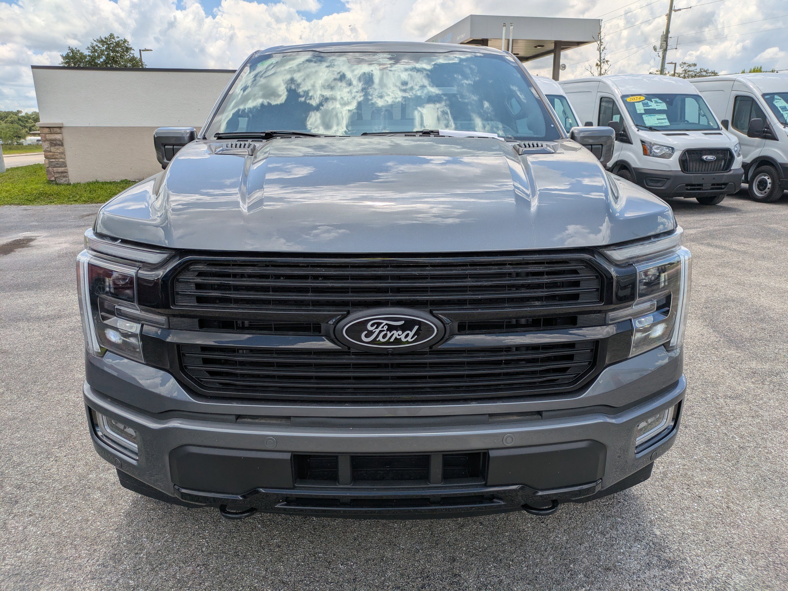 Certified 2024 Ford F150 Platinum w/ Equipment Group 702A High AWD/4WD image 8