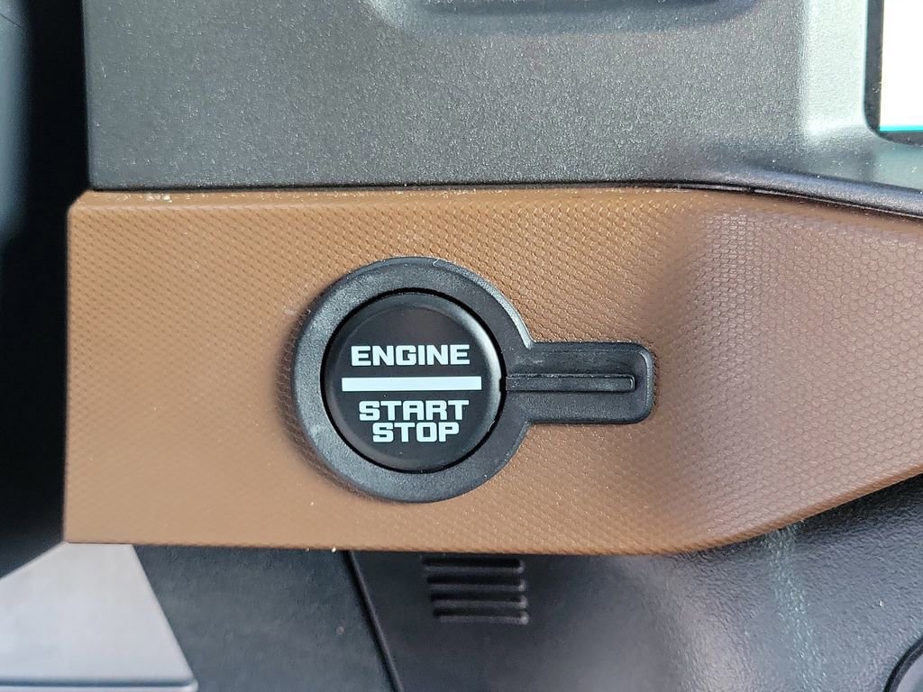 Certified 2024 Ford Bronco Outer Banks AWD/4WD image 30