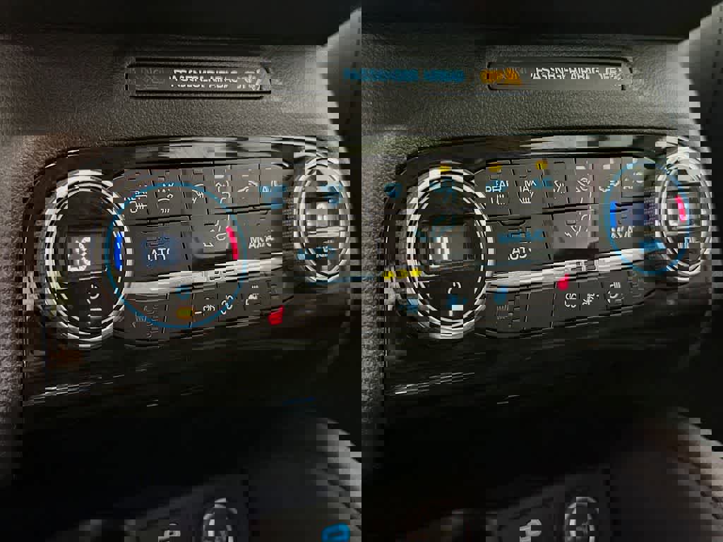 Certified 2021 Ford Escape SEL image 21