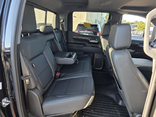 Used 2023 GMC Sierra 1500 SLT AWD/4WD image 34