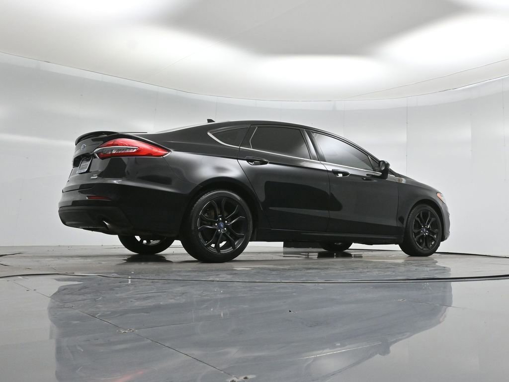 Certified 2020 Ford Fusion SE w/ Equipment Group 151A image 17