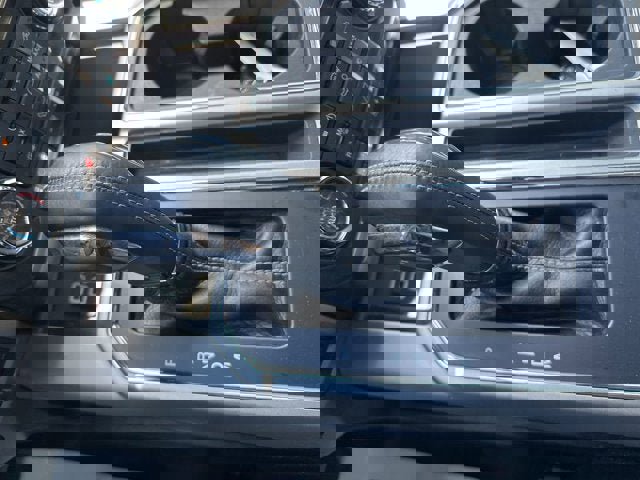 Certified 2017 Ford F150 Lariat image 19