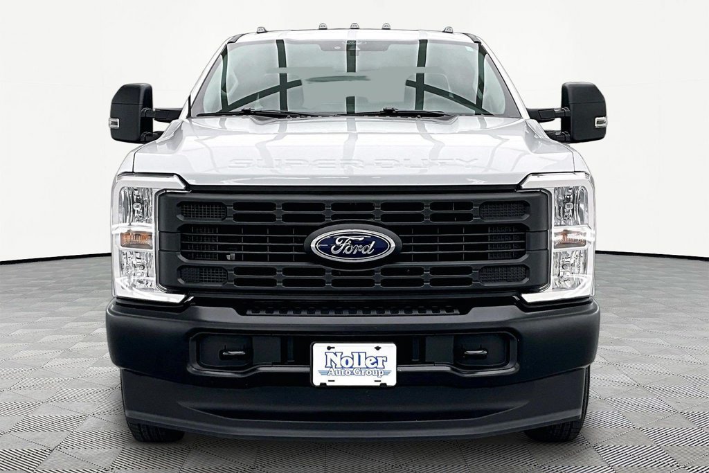 Certified 2026 Ford F350 XL AWD/4WD image 3