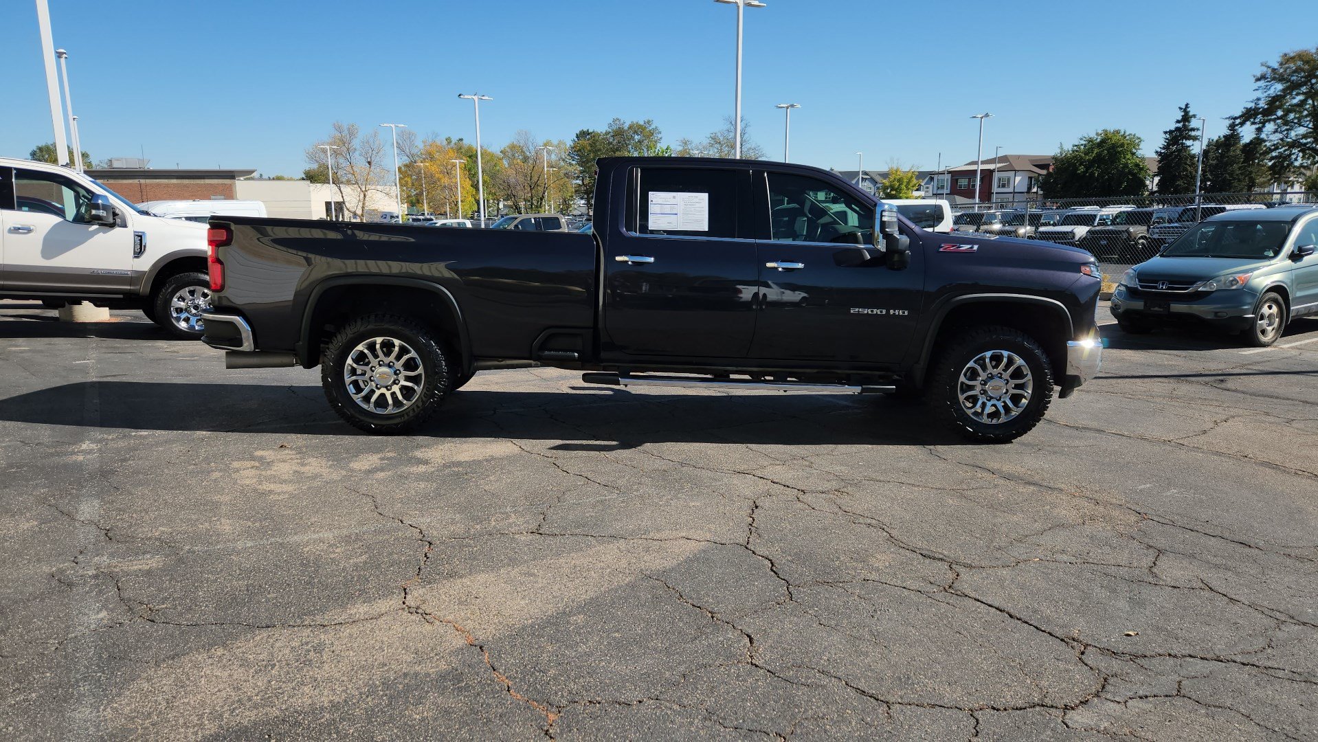 Used 2024 Chevrolet Silverado 2500 LTZ w/ LTZ Convenience Package AWD/4WD image 13