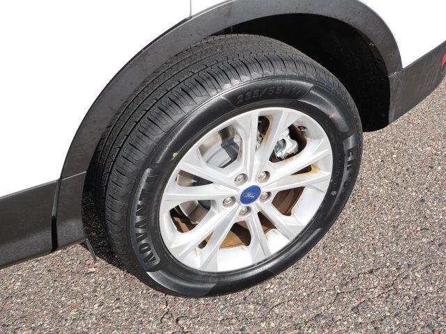 Certified 2018 Ford Escape SE w/ SE Sync 3 Package AWD/4WD image 8