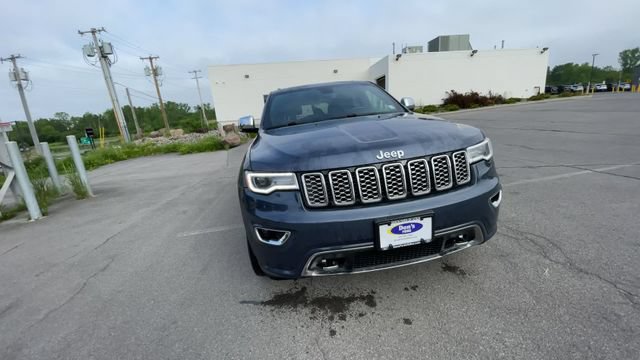 Used 2020 Jeep Grand Cherokee Overland AWD/4WD image 3