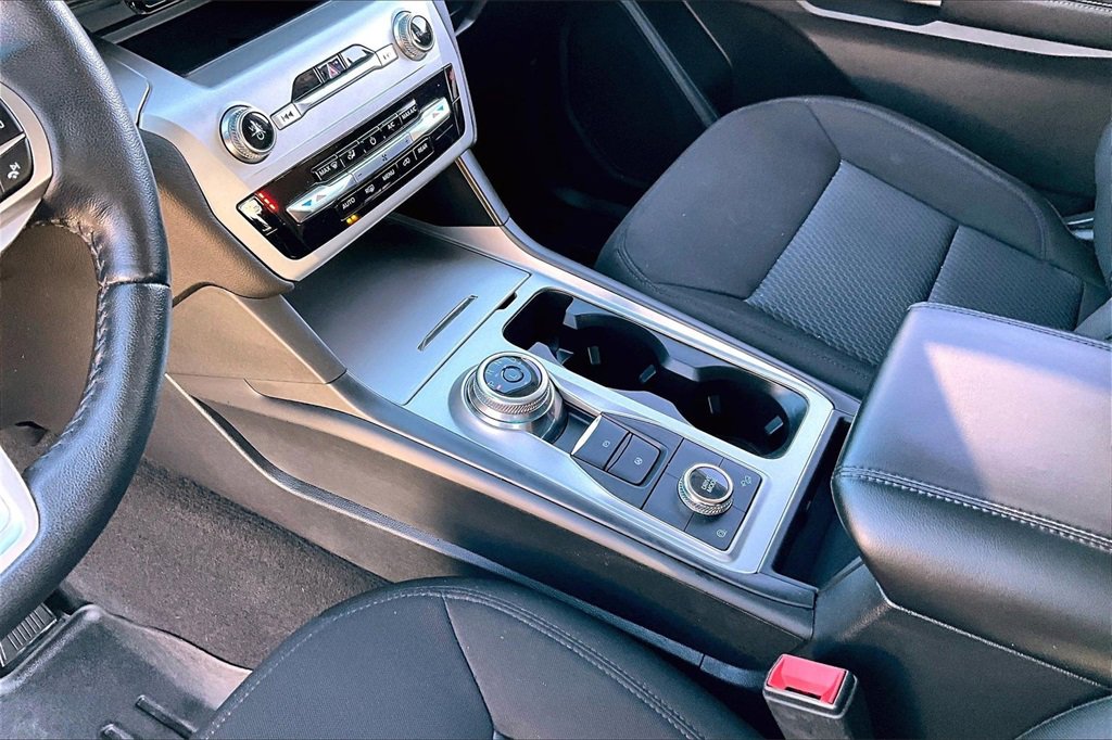 Certified 2022 Ford Explorer XLT image 15