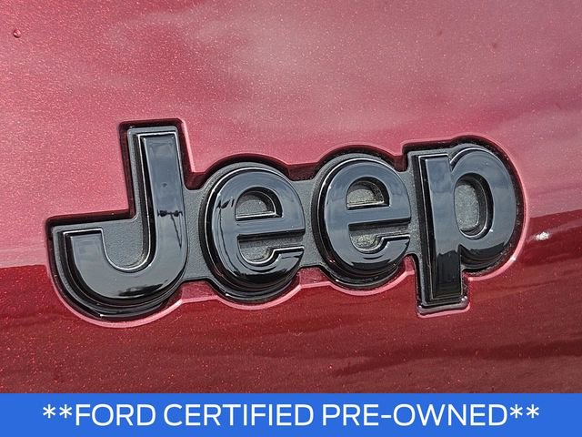 Used 2025 Jeep Grand Cherokee L Altitude RWD image 9