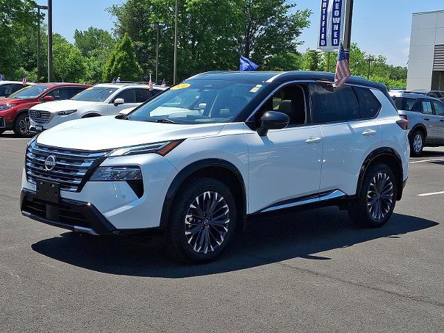 Used 2024 Nissan Rogue Platinum w/ Platinum Premium Package AWD/4WD image 3