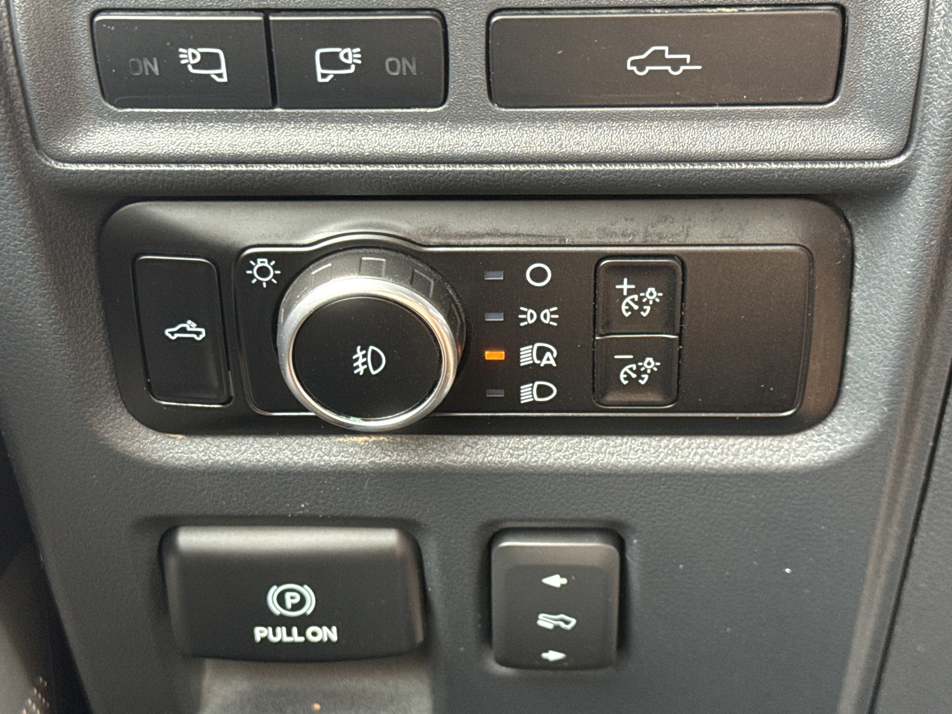 Certified 2023 Ford F150 Lariat w/ Equipment Group 502A High image 25