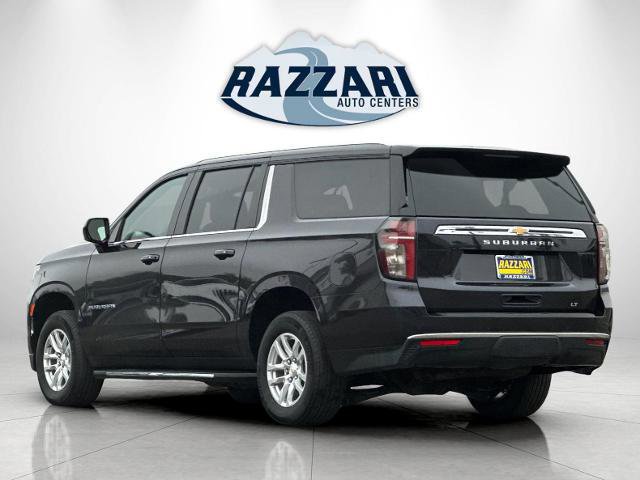 Used 2023 Chevrolet Suburban LT image 3