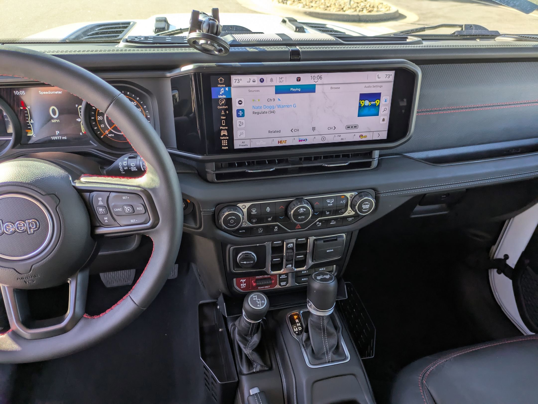 Used 2024 Jeep Wrangler Unlimited Rubicon w/ Capability Package image 23