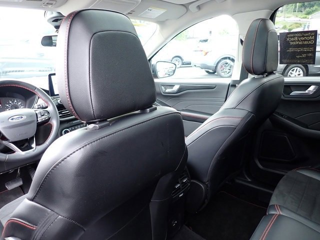 Certified 2022 Ford Escape SEL w/ SEL Stealth AWD Package image 18