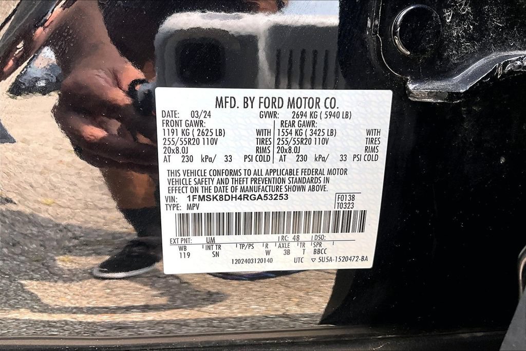 Certified 2024 Ford Explorer XLT w/ Equipment Group 202A AWD/4WD image 36