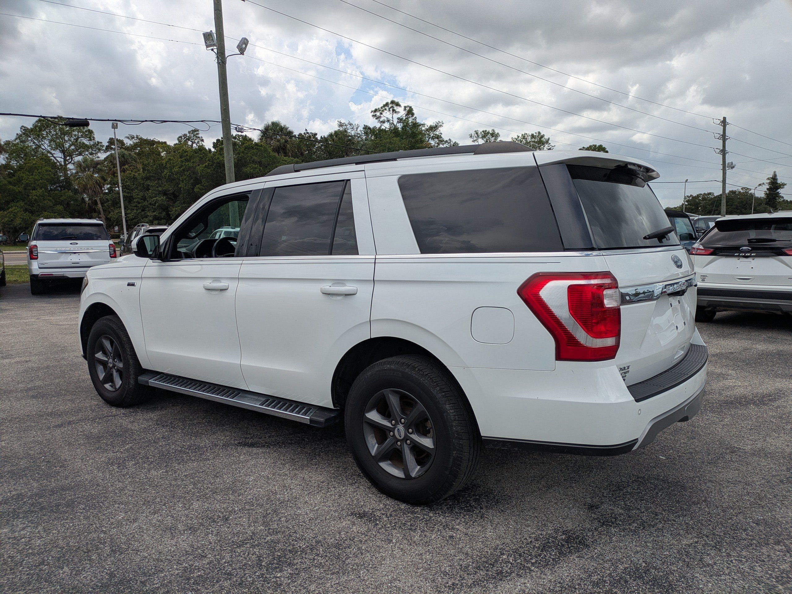 Certified 2021 Ford Expedition XLT AWD/4WD image 6