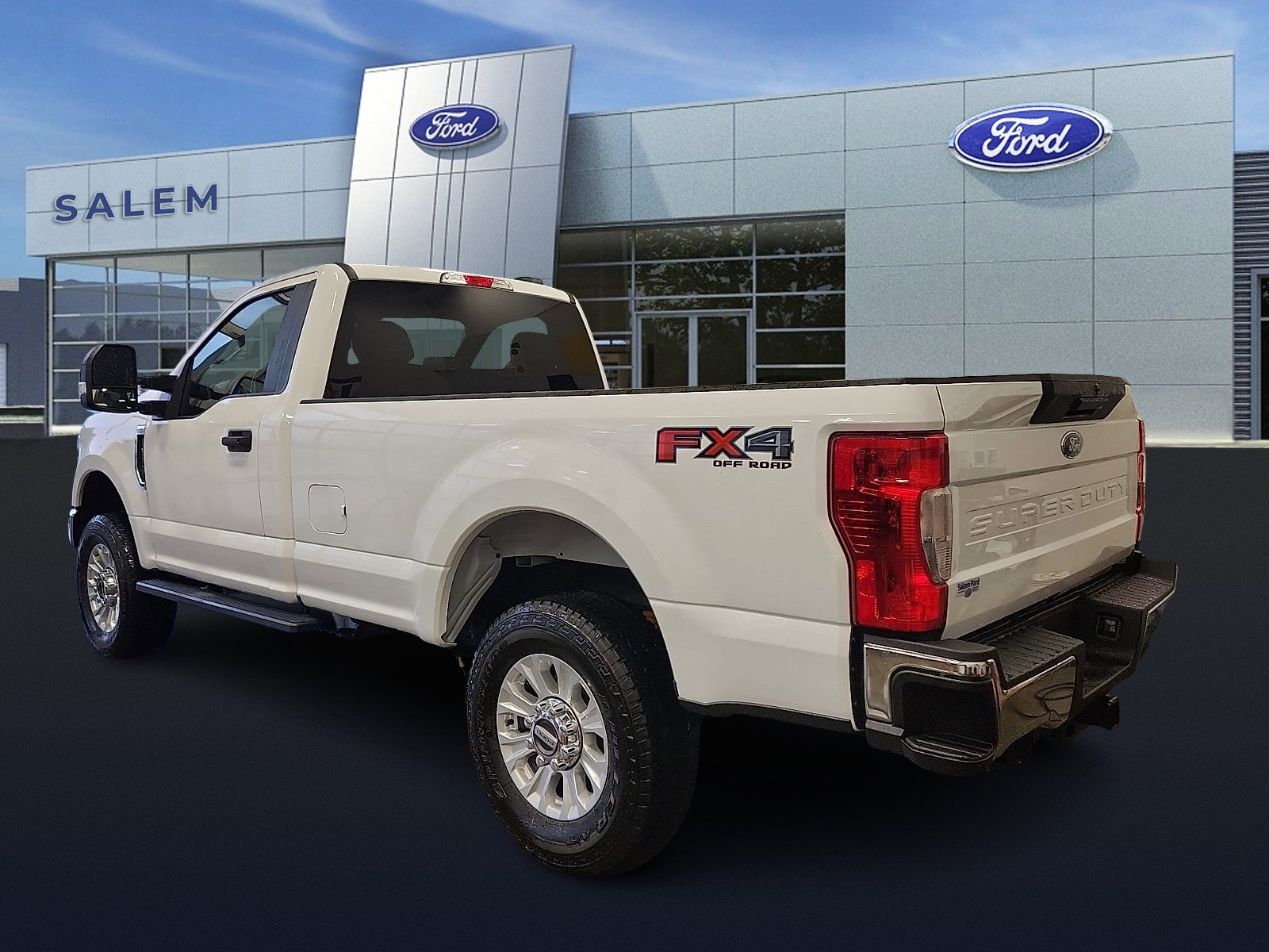 Certified 2022 Ford F250 XL w/ STX Appearance Package image 5