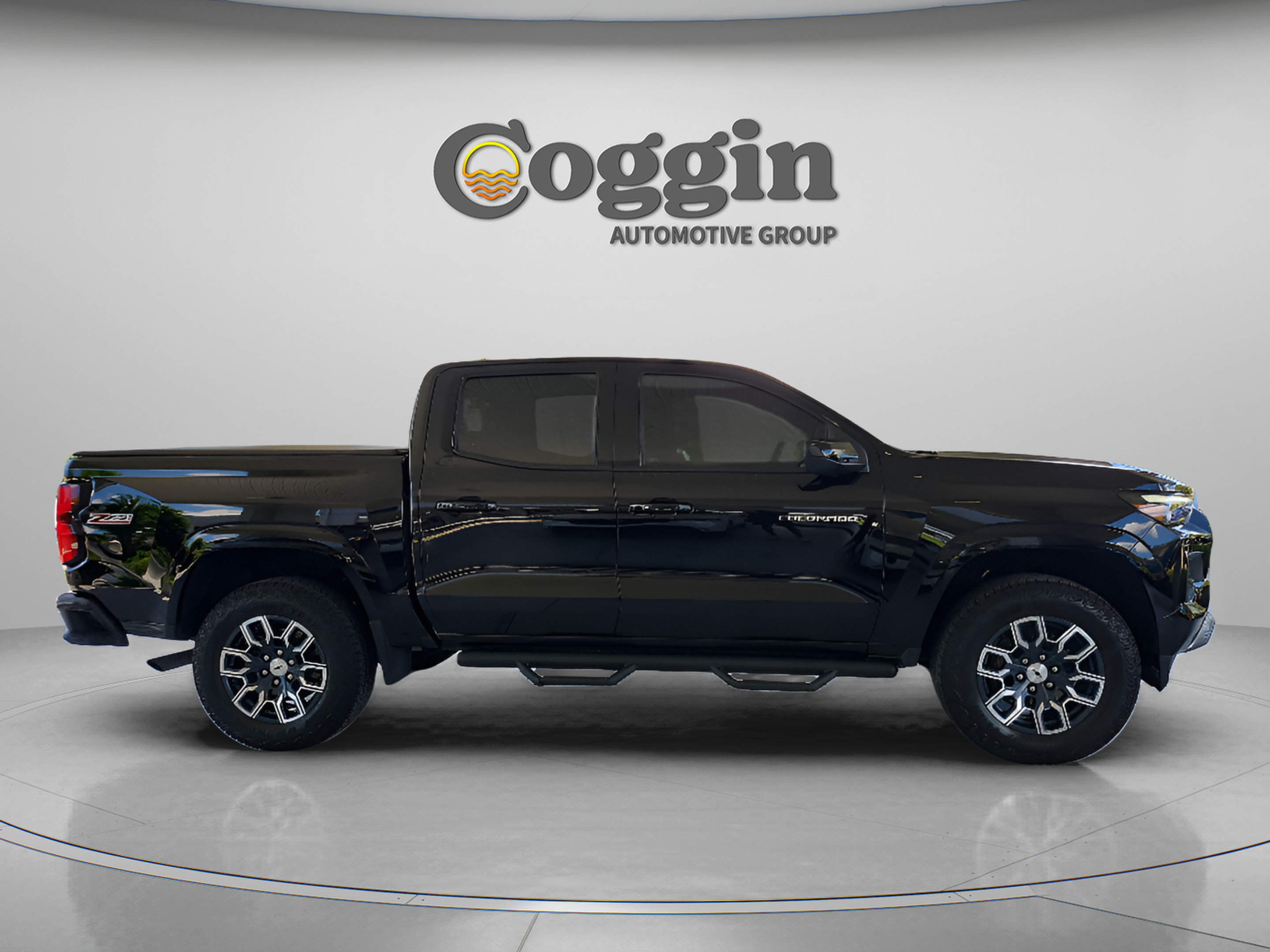 Used 2024 Chevrolet Colorado Z71 AWD/4WD image 6