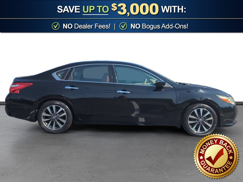 Used 2017 Nissan Altima 2.5 SV w/ Interior Lighting Package FWD image 8