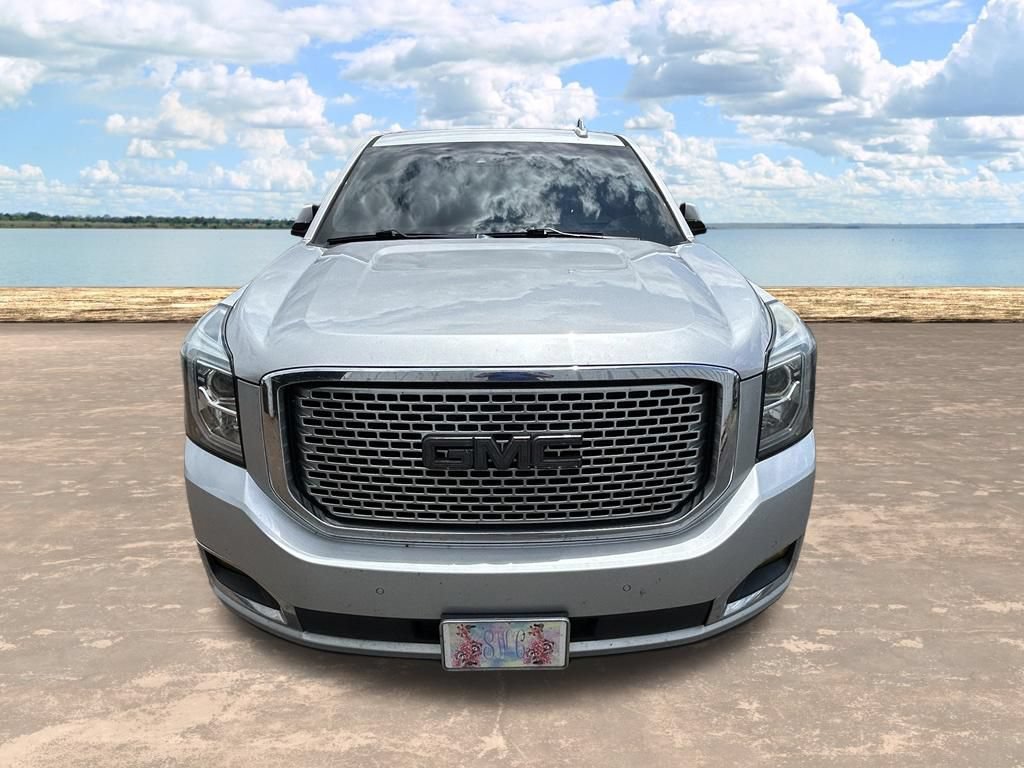 Used 2017 GMC Yukon Denali w/ Open Road Package AWD/4WD image 2