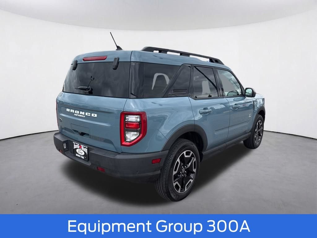 Certified 2023 Ford Bronco Sport Outer Banks AWD/4WD image 9