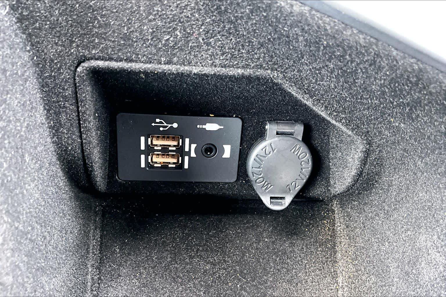 Used 2021 Lexus IS 300 w/ Accessory Package RWD image 38