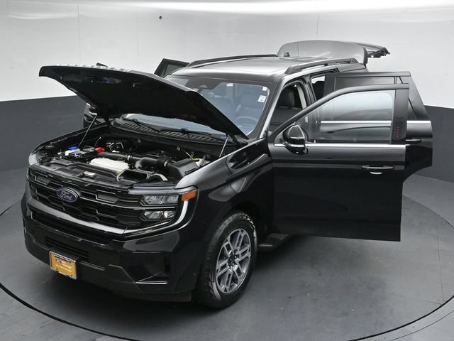 Certified 2025 Ford Expedition Active AWD/4WD image 55
