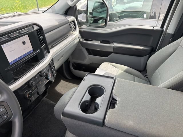 Certified 2023 Ford F350 XLT w/ Snow Plow Prep Package AWD/4WD image 30