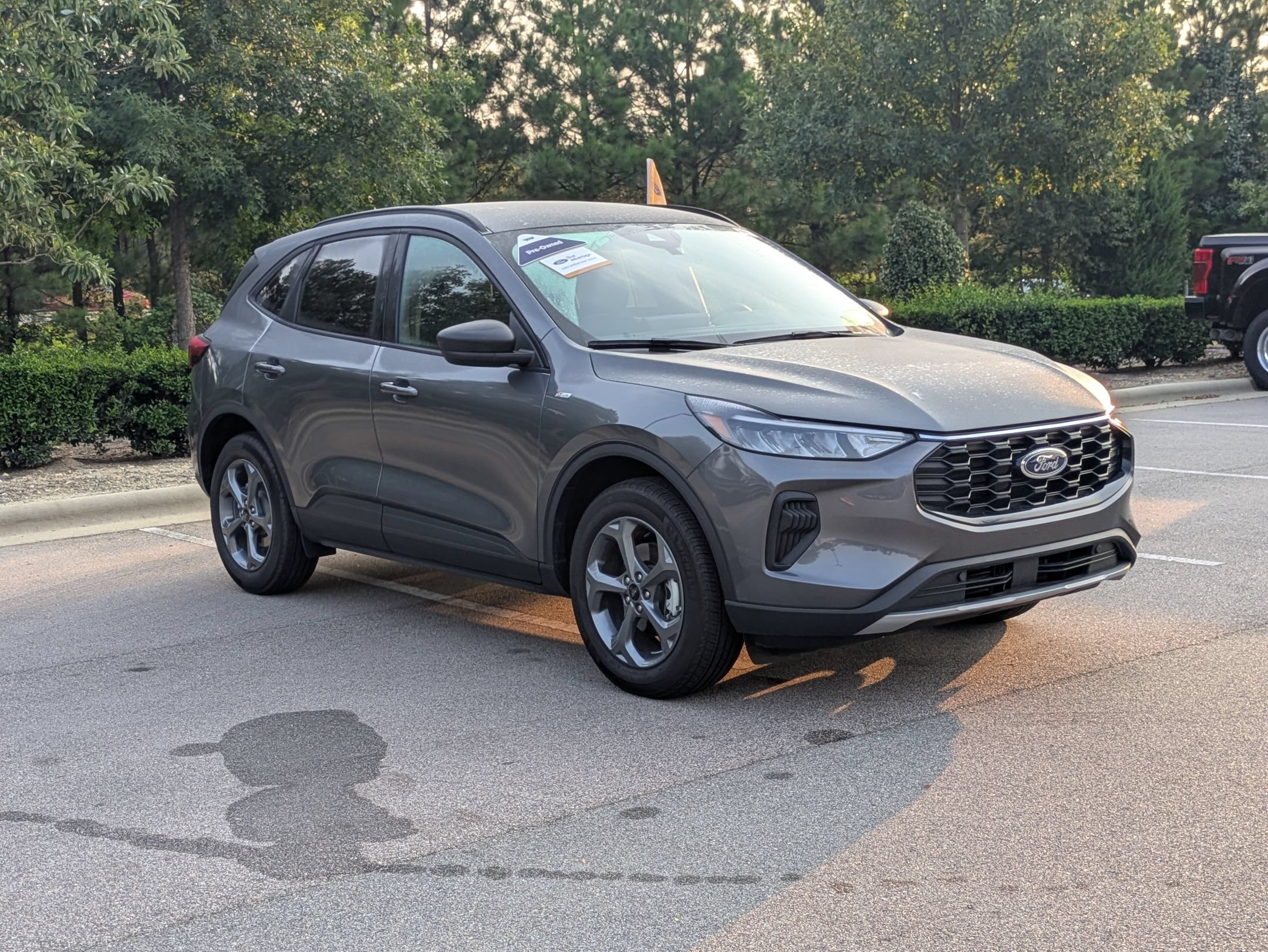 Certified 2025 Ford Escape ST-Line w/ Tech Pack #1 AWD/4WD image 2