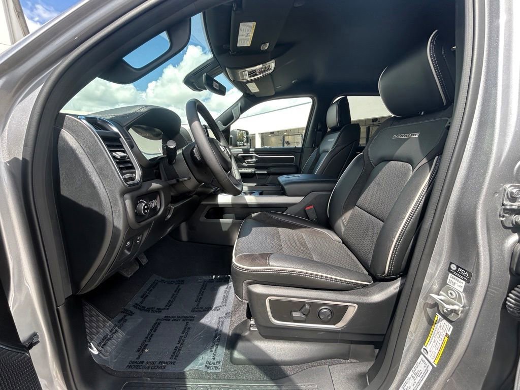 Used 2025 RAM 1500 Laramie AWD/4WD image 55