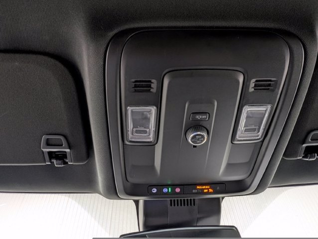 Used 2025 Chevrolet Tahoe LT AWD/4WD image 8