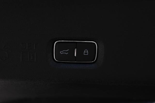 Certified 2025 Ford Expedition Active AWD/4WD image 13