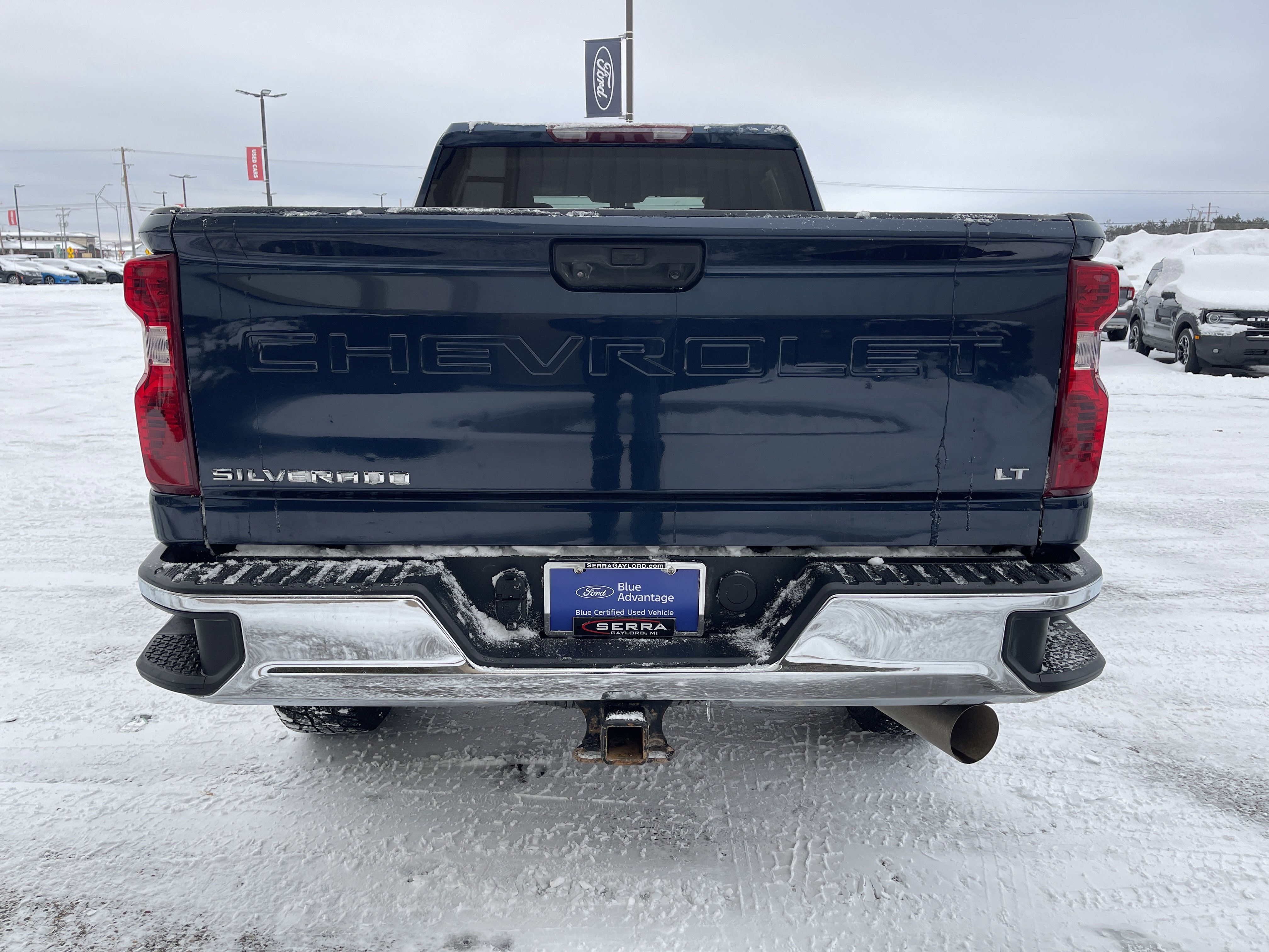 Used 2022 Chevrolet Silverado 3500 LT w/ Convenience Package image 4